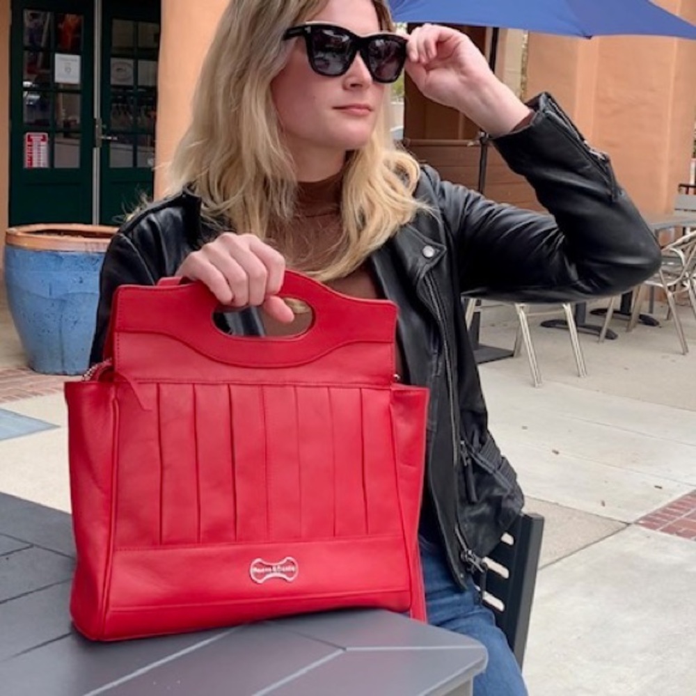 Brand new! ❤️❤️❤️- Italian leather bag NWT